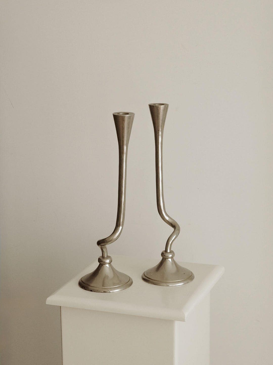 Pair of Vintage Postmodern Zig-zag Silver Candlesticks, Brutalist Minimalist Pewter-toned Taper Holders, Sculptural Avant-garde Table Accent - Etsy Türkiye